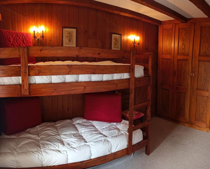 Cozy Apartment In The Heart Of The Alps Chateau-d'Oex Bagian luar foto